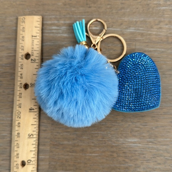 Blue bag charm/key chain w/bling heart, puff, tassel & gold tone hardware NWOT - Picture 3 of 3